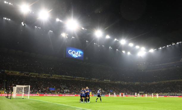 某品牌与球 某品牌与球